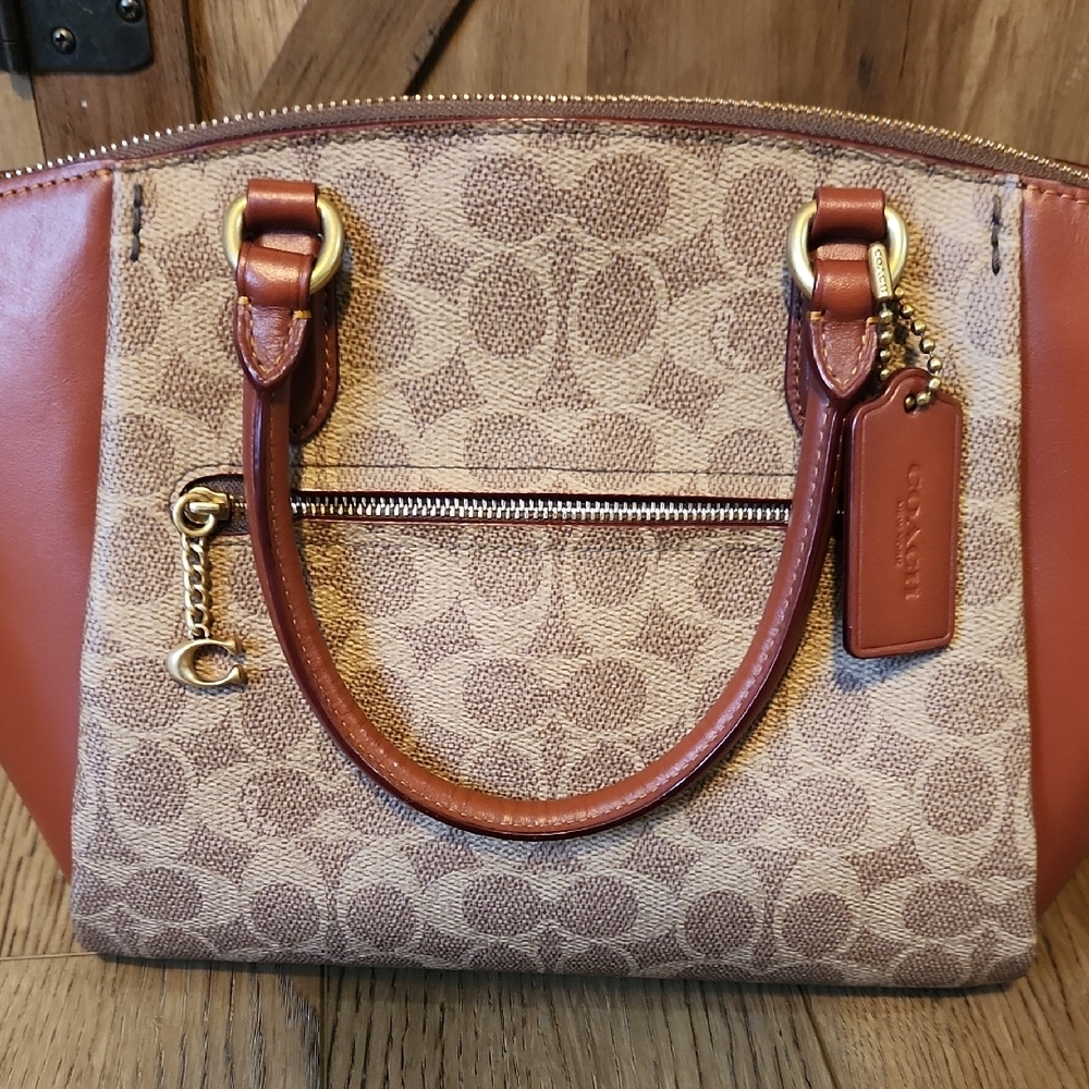 Coach Tan and Brown Shoulder Bag - Picture 2 of 13